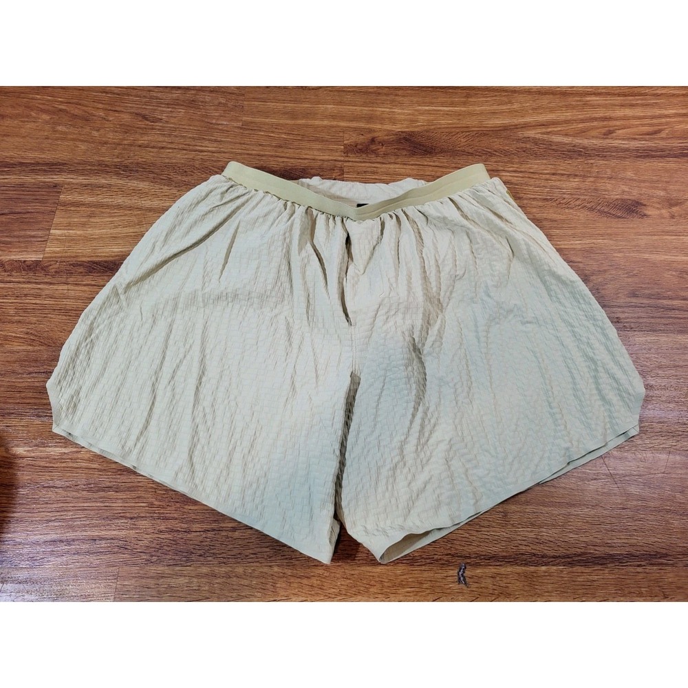 Lululemon Surge Short 6" Inseam 10" Liner Size M Dew Green / Auric Gold 75353
